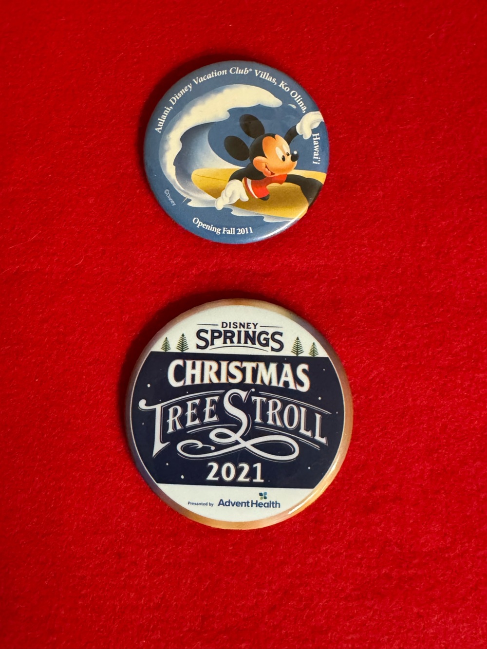 Disney Collectible Pins Bundle - Aulani & Disney Springs Christmas Tree Stroll